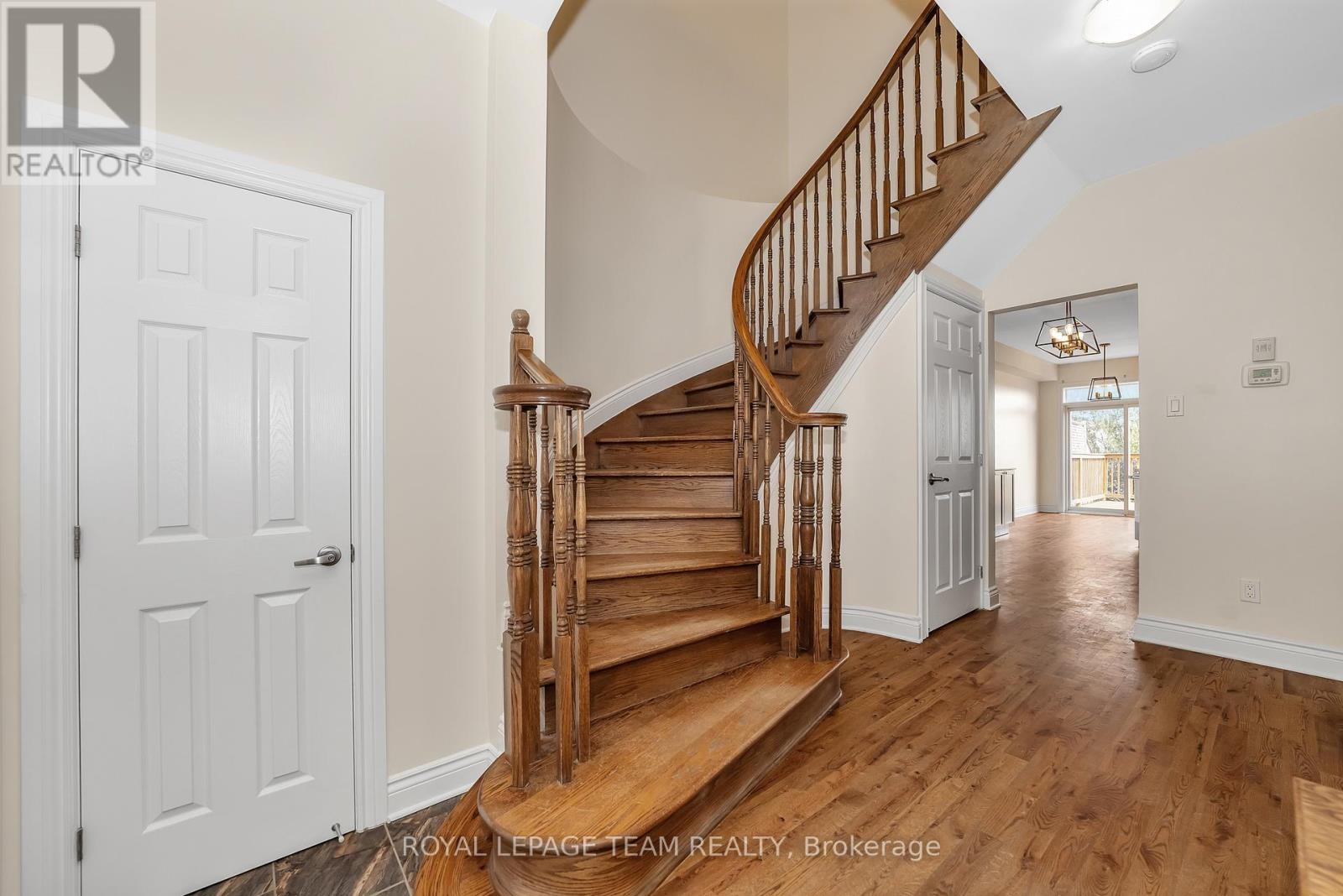 Photo 3 of 142 Desmond Trudeau Drive, Arnprior ON