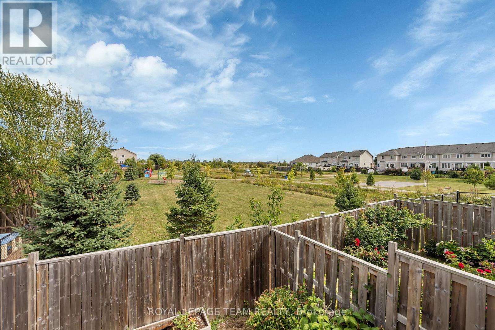 Photo 30 of 142 Desmond Trudeau Drive, Arnprior ON