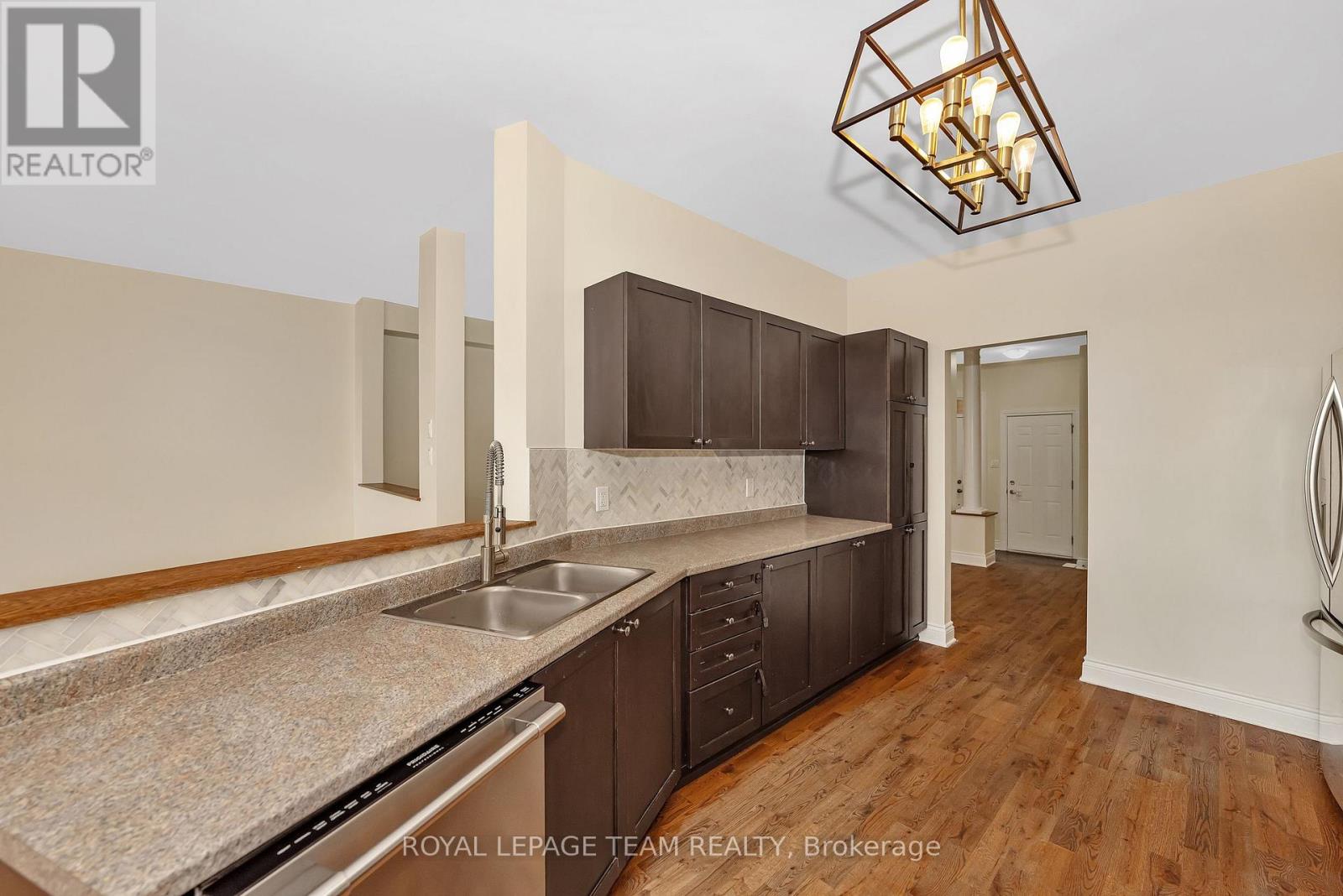 Photo 9 of 142 Desmond Trudeau Drive, Arnprior ON