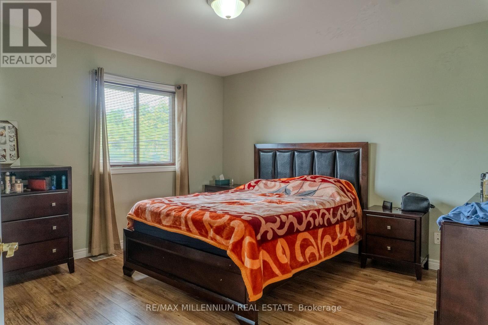Photo 11 of 185 Elm Avenue, Windsor ON