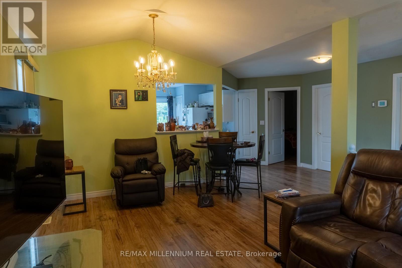 Photo 6 of 185 Elm Avenue, Windsor ON