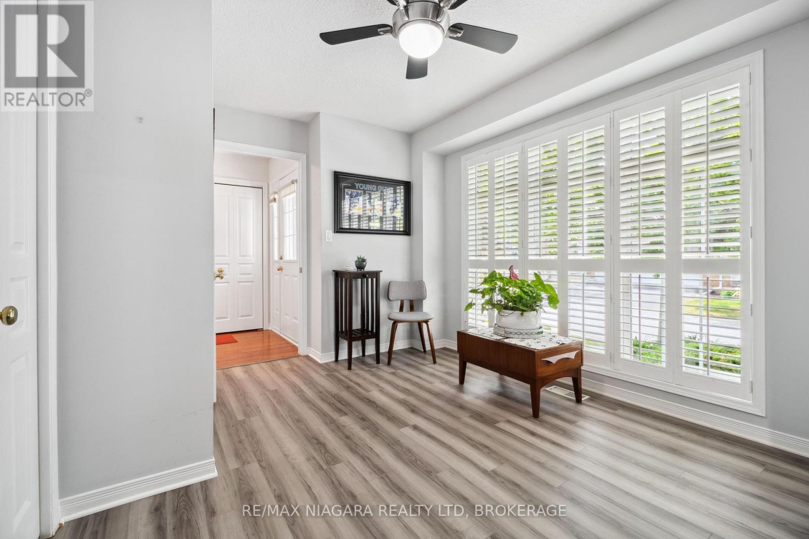 Photo 5 of 17 2684 Mewburn Road, Niagara Falls ON
