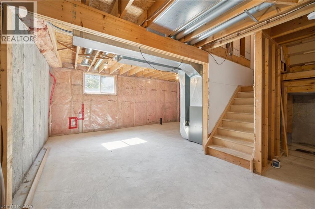 Photo 22 of 45 Clough Crescent, Guelph ON