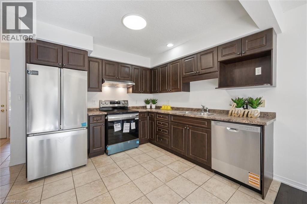 Photo 5 of 45 Clough Crescent, Guelph ON