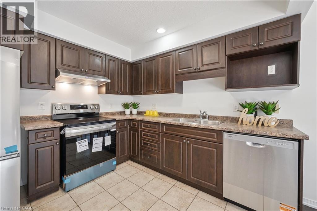 Photo 6 of 45 Clough Crescent, Guelph ON