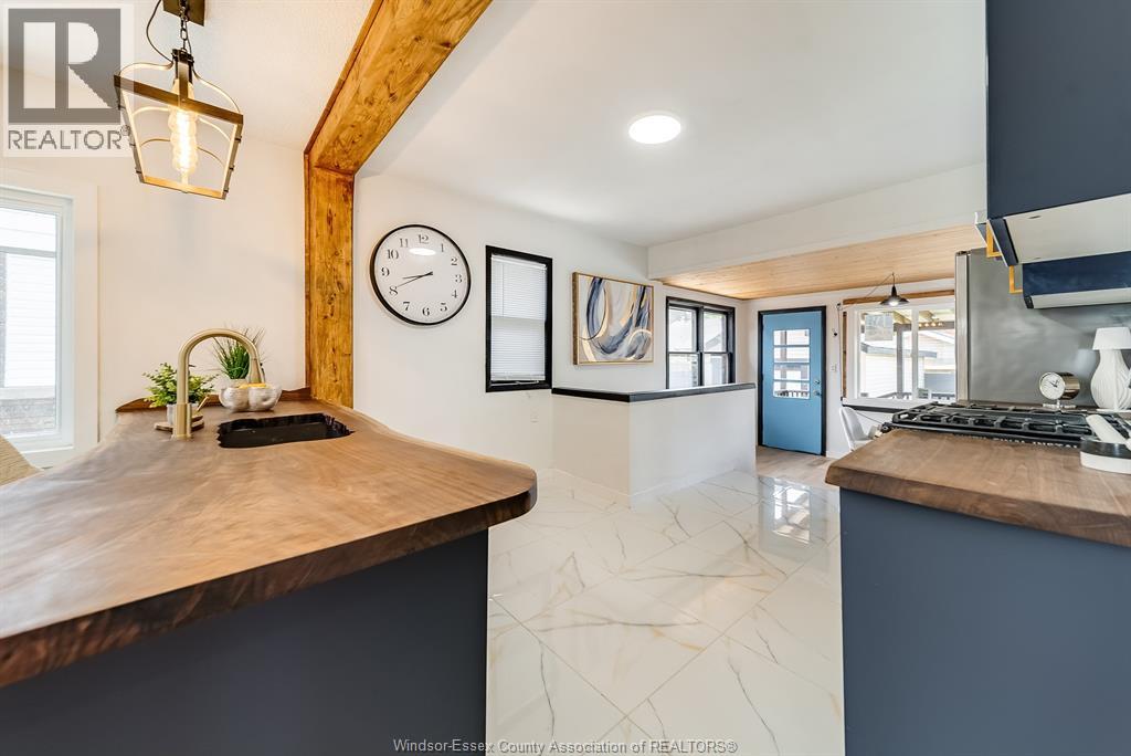 Photo 13 of 2241 Windermere, Windsor ON