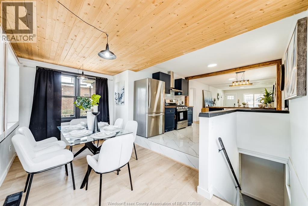 Photo 14 of 2241 Windermere, Windsor ON