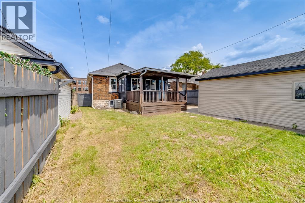 Photo 41 of 2241 Windermere, Windsor ON