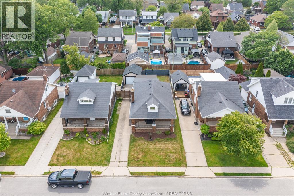 Photo 45 of 2241 Windermere, Windsor ON