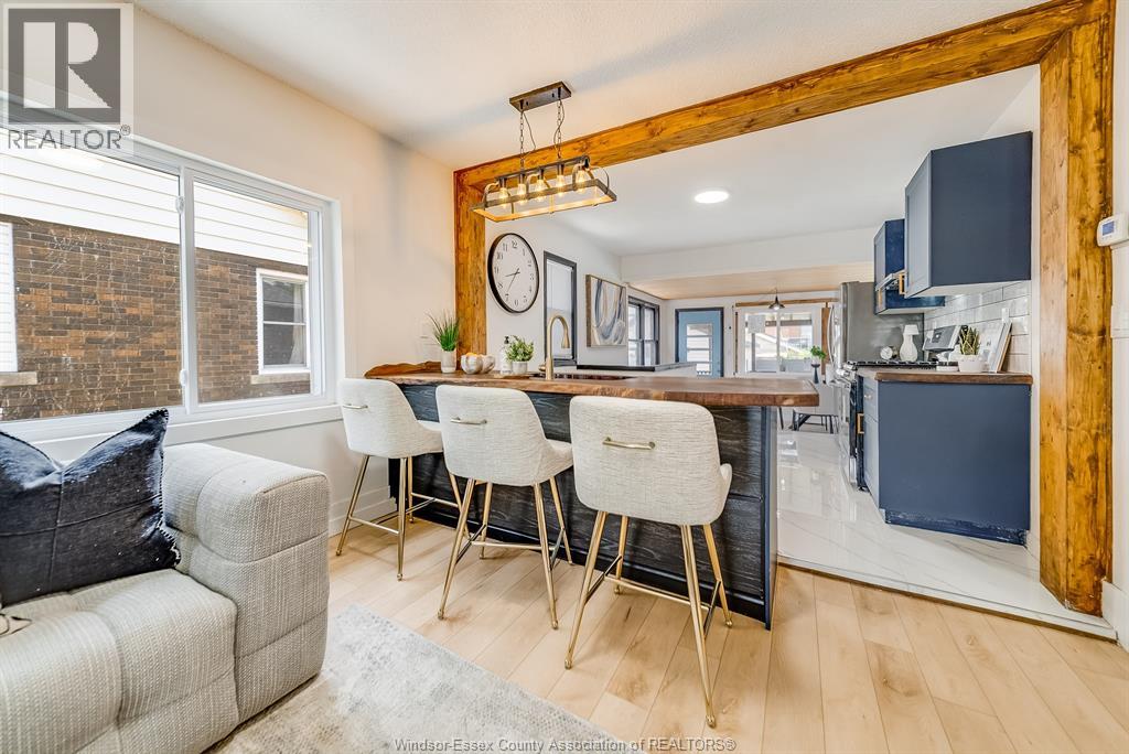Photo 8 of 2241 Windermere, Windsor ON