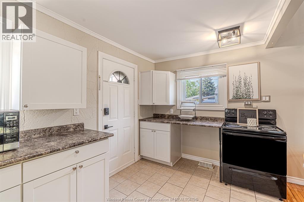 Photo 11 of 2297 Parent, Windsor ON