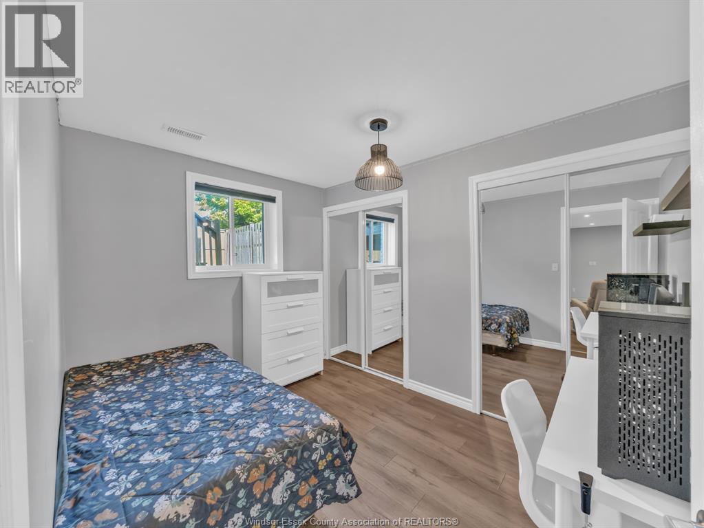 Photo 37 of 2432 Askin, Windsor ON