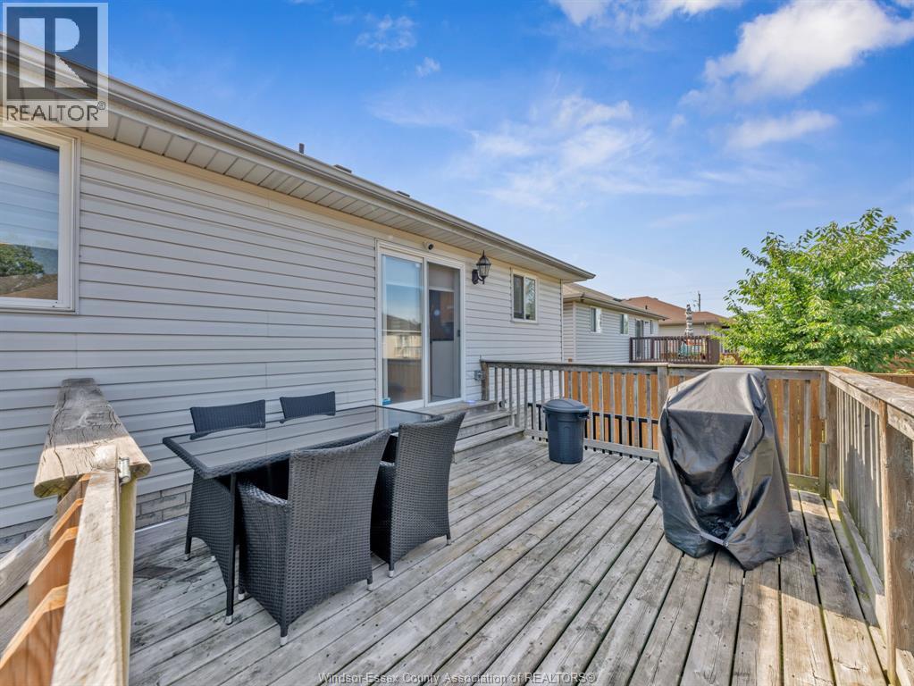 Photo 42 of 2432 Askin, Windsor ON