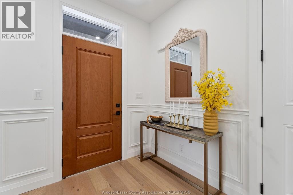 Photo 3 of 1407 Stuart, Lasalle ON