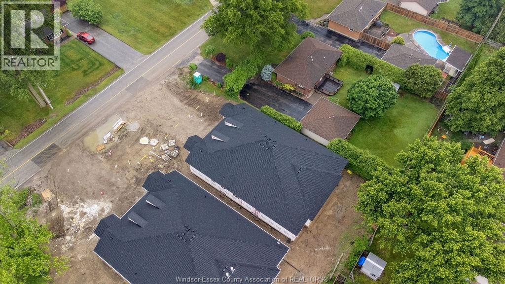 Photo 42 of 1407 Stuart, Lasalle ON
