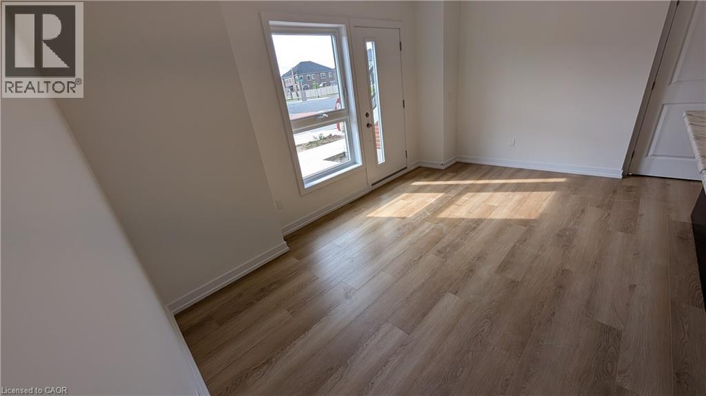 Photo 4 of 71 Great Falls Boulevard Unit 53, Hamilton ON