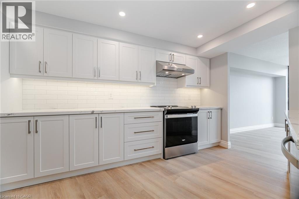 Photo 10 of 1240 Marlborough Court Unit 606, Oakville ON