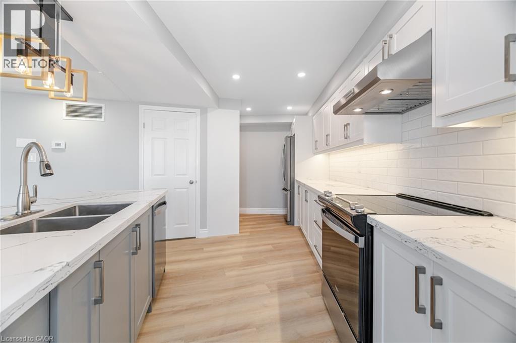 Photo 11 of 1240 Marlborough Court Unit 606, Oakville ON