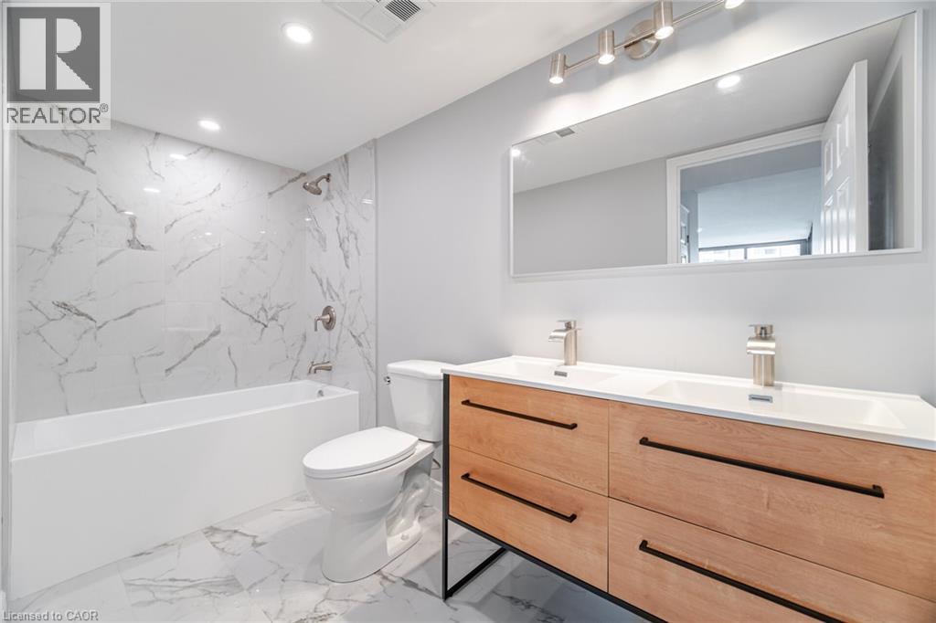 Photo 17 of 1240 Marlborough Court Unit 606, Oakville ON