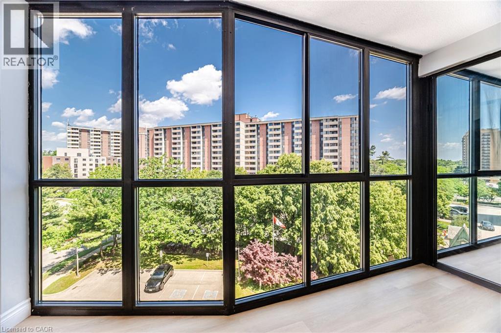Photo 2 of 1240 Marlborough Court Unit 606, Oakville ON
