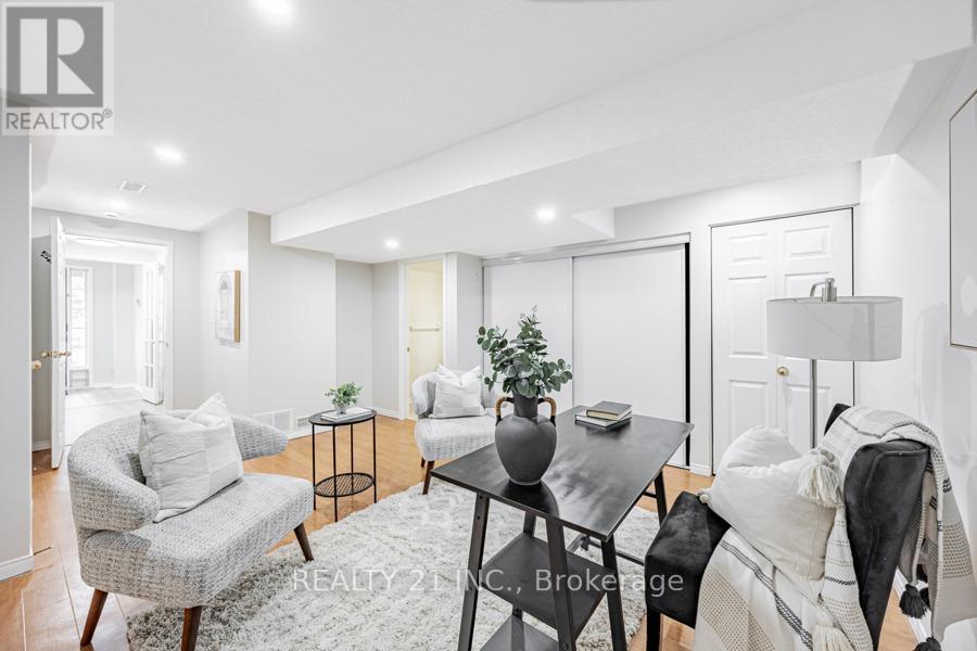 Photo 5 of 13 Ventura Lane, Ajax ON