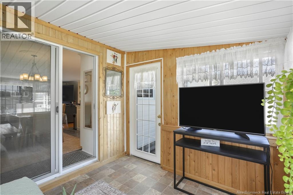 Photo 18 of 69 Lansdown Avenue, Oromocto NB