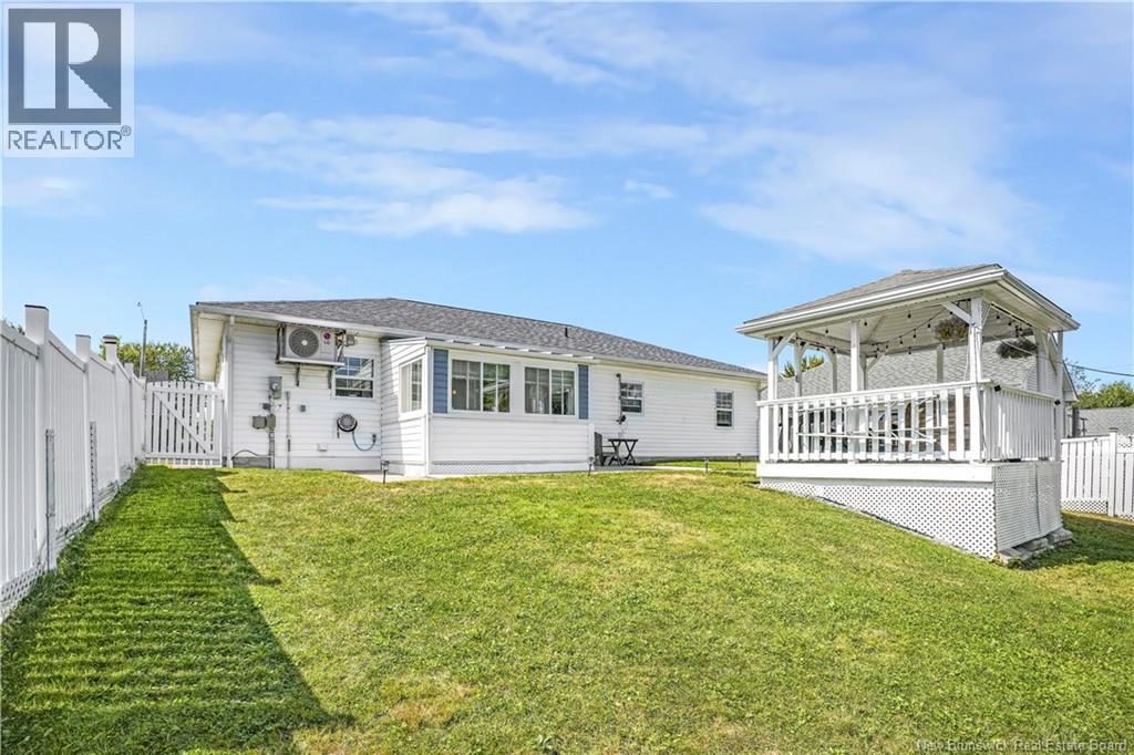 Photo 38 of 69 Lansdown Avenue, Oromocto NB