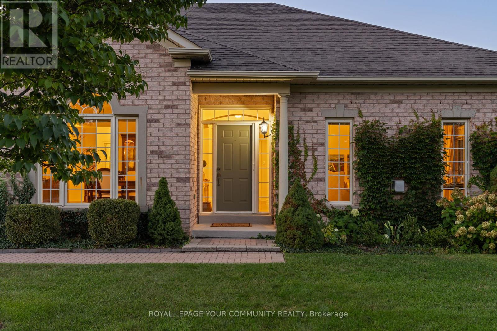 Photo 6 of 27 Faldos Flight, Whitchurchstouffville ON