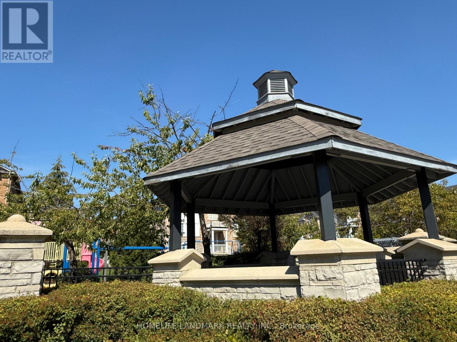 Photo 17 of 8 601 Shoreline Drive, Mississauga ON