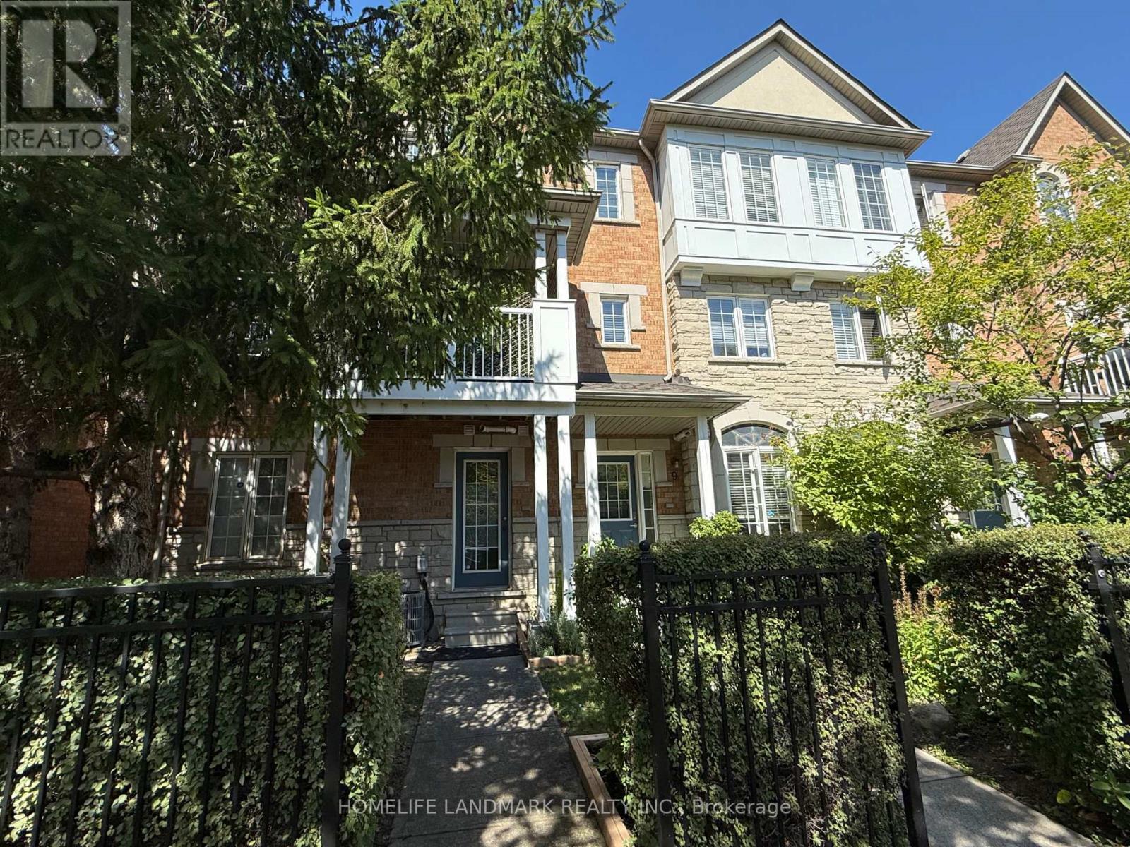 Photo 13 of 8 601 Shoreline Drive, Mississauga ON