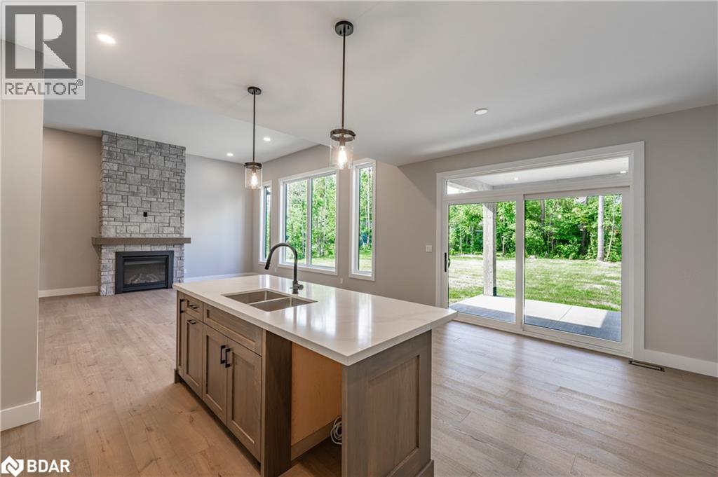 Photo 10 of 32 Alpine Way, Oromedonte ON