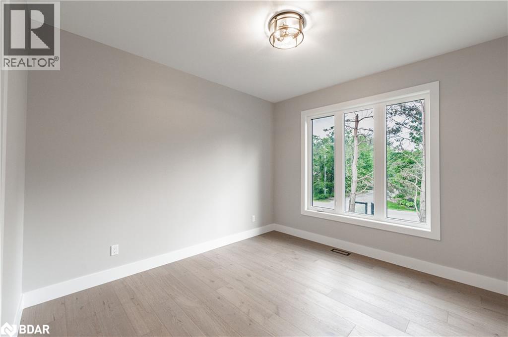 Photo 21 of 32 Alpine Way, Oromedonte ON