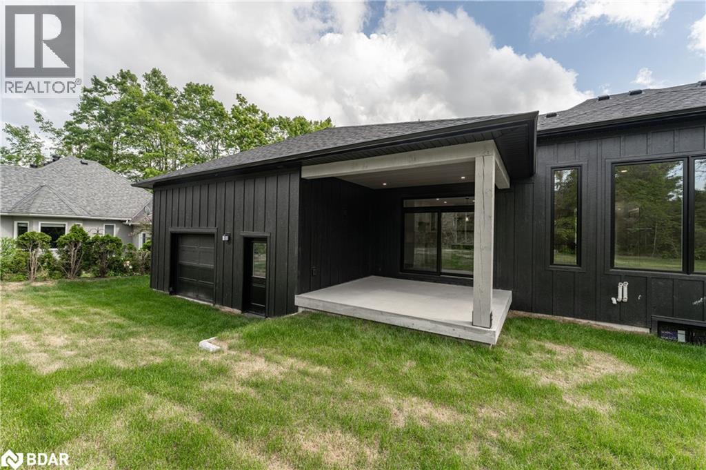 Photo 31 of 32 Alpine Way, Oromedonte ON