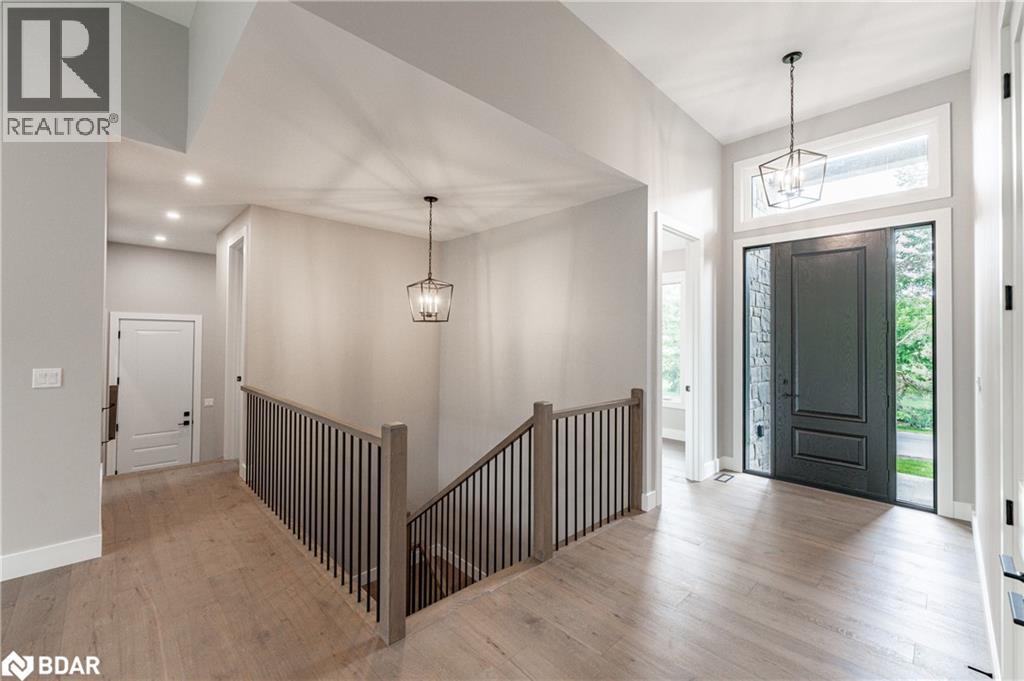 Photo 4 of 32 Alpine Way, Oromedonte ON