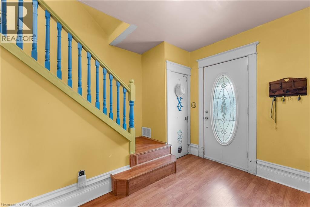 Photo 8 of 14 Fitch Street, Welland ON