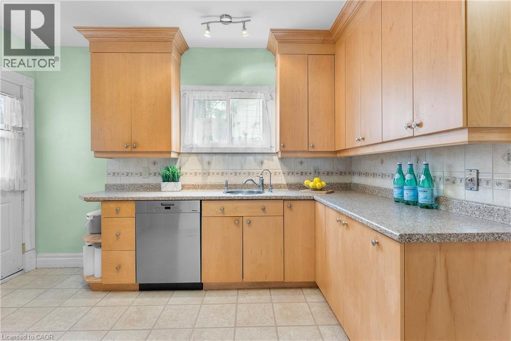 Photo 15 of 14 Fitch Street, Welland ON