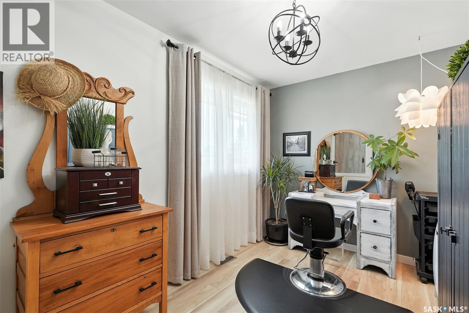 Photo 15 of 229 2nd Street E, Vanscoy SK