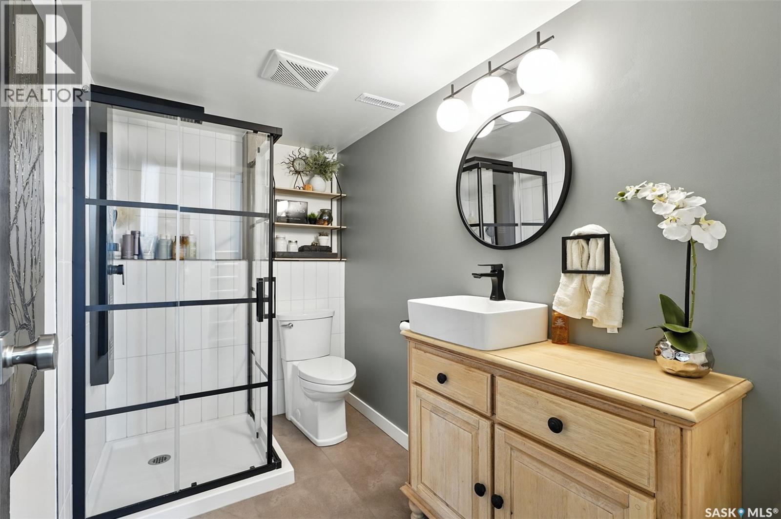 Photo 18 of 229 2nd Street E, Vanscoy SK