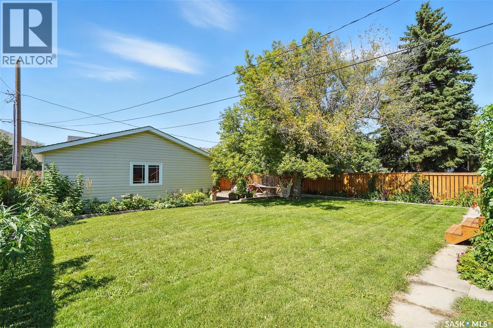 Photo 27 of 229 2nd Street E, Vanscoy SK