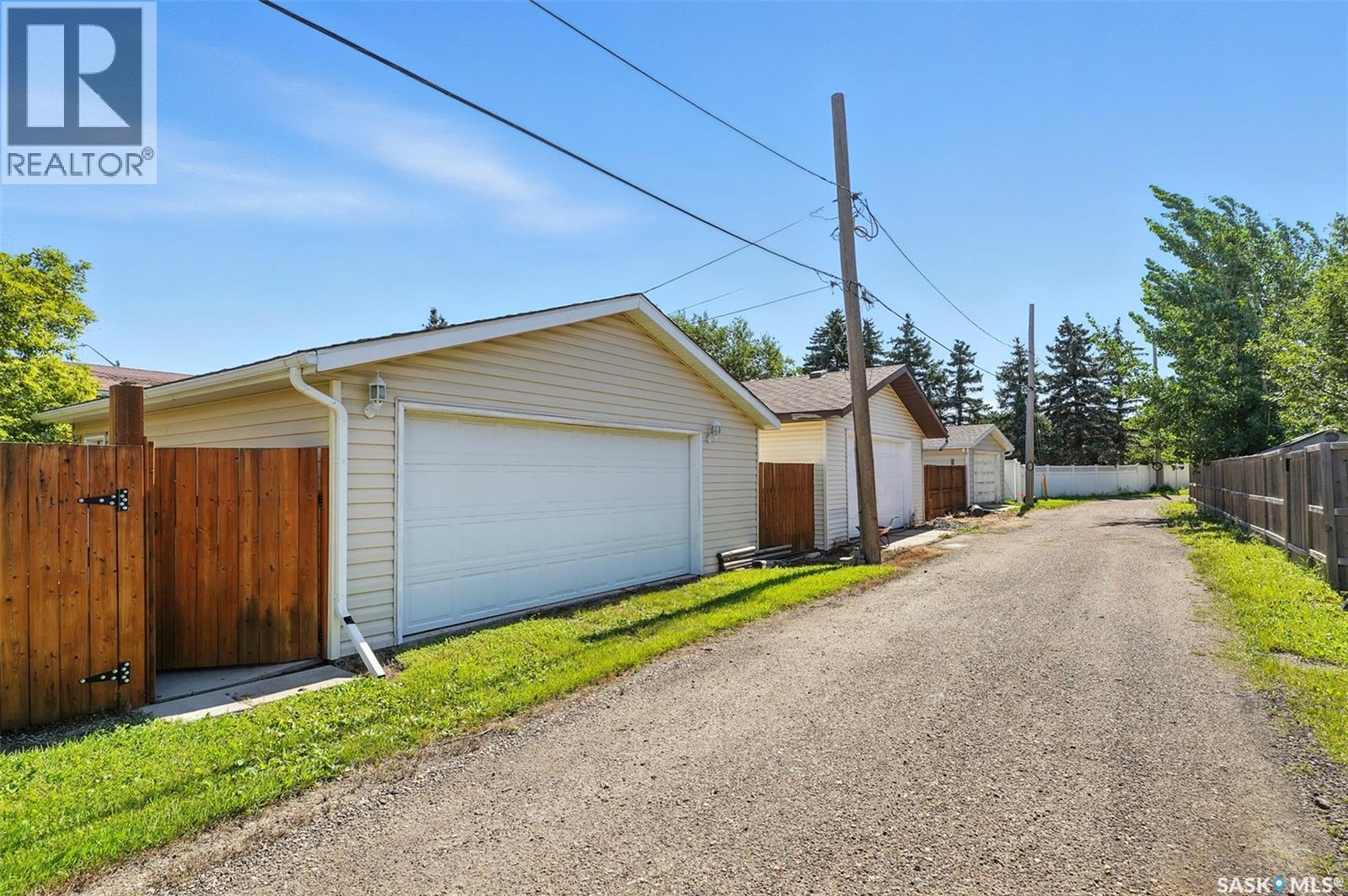 Photo 28 of 229 2nd Street E, Vanscoy SK