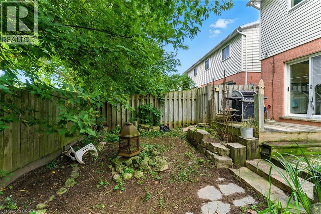 Photo 21 of 16 Graystone Court, Paris ON