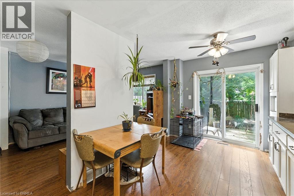 Photo 8 of 16 Graystone Court, Paris ON