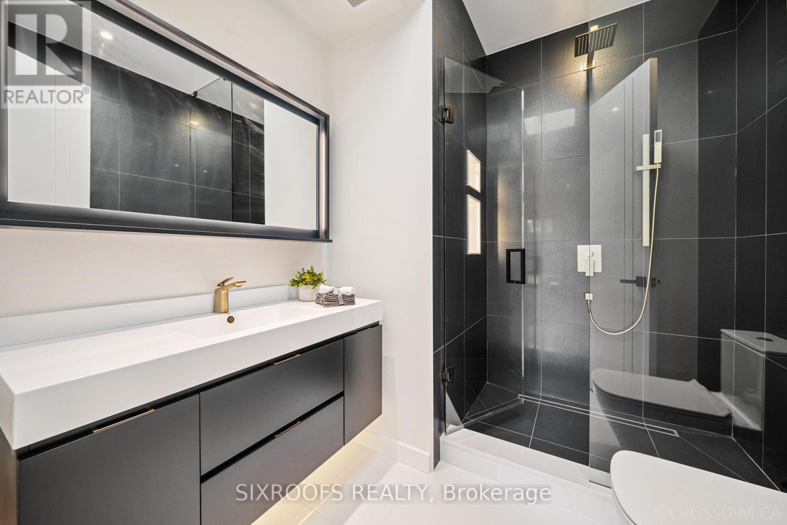 Photo 38 of 44 A Alcina Avenue, Toronto ON