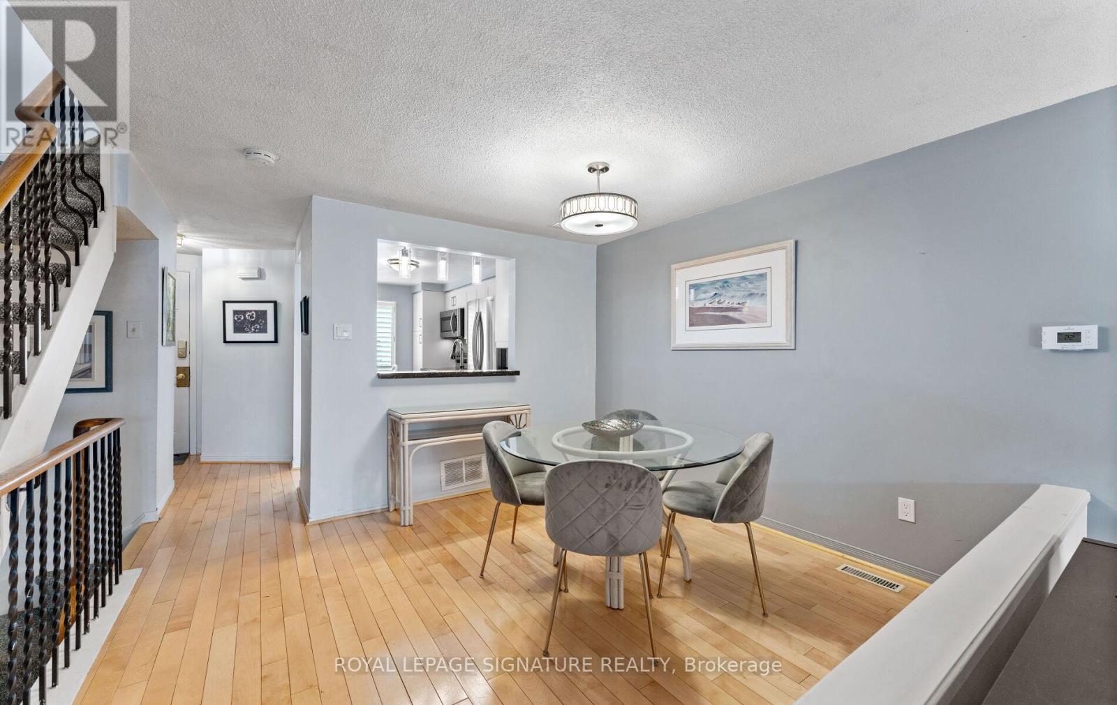 Photo 10 of 74 Dutch Myrtle Way, Toronto ON