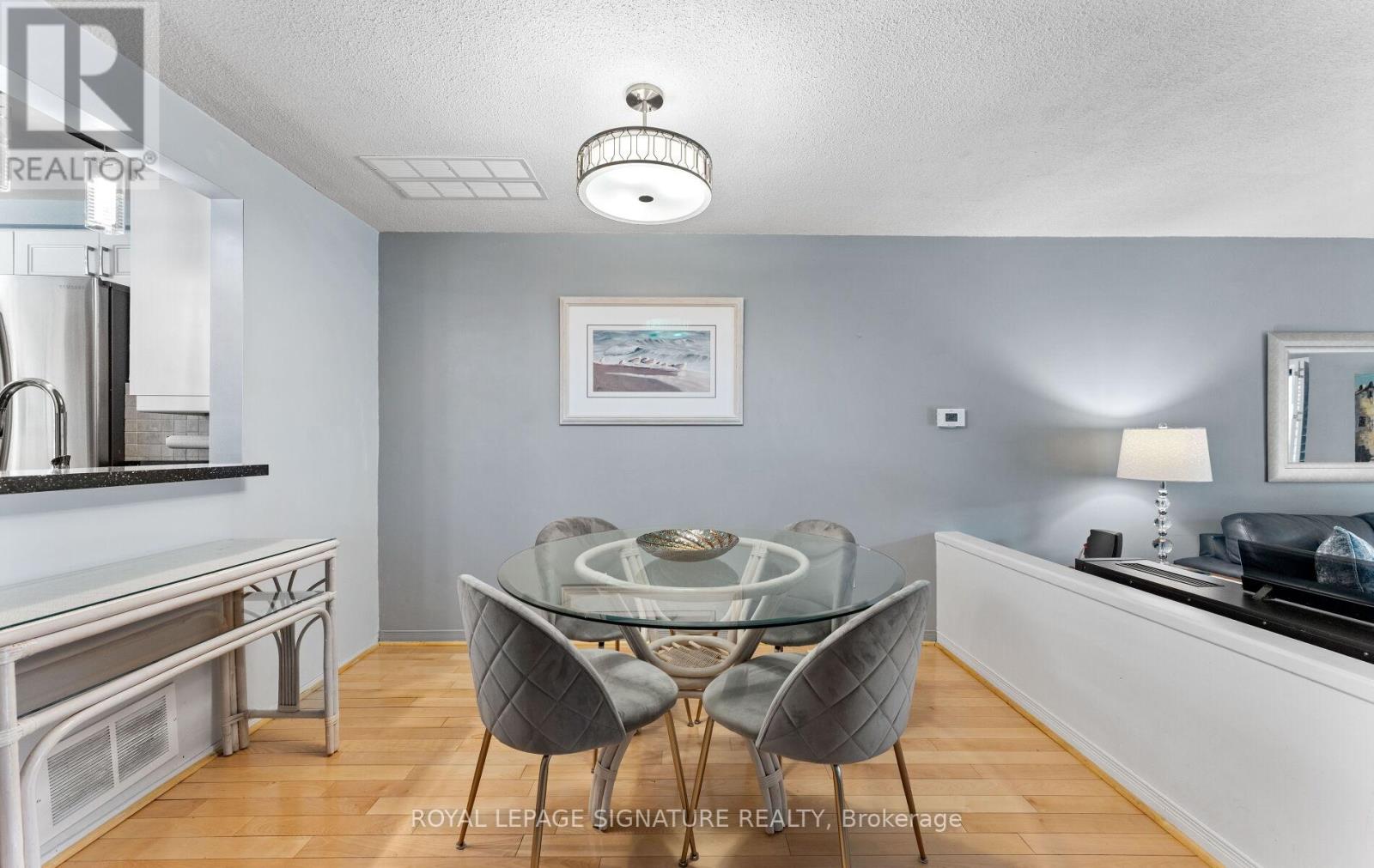 Photo 12 of 74 Dutch Myrtle Way, Toronto ON