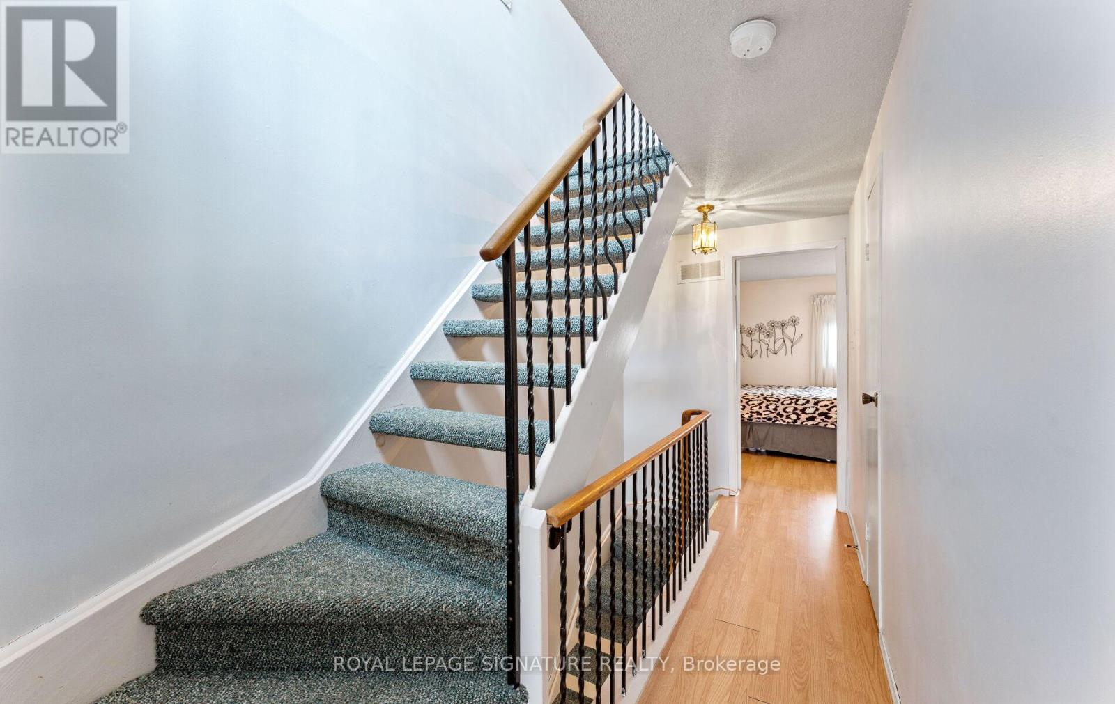 Photo 17 of 74 Dutch Myrtle Way, Toronto ON