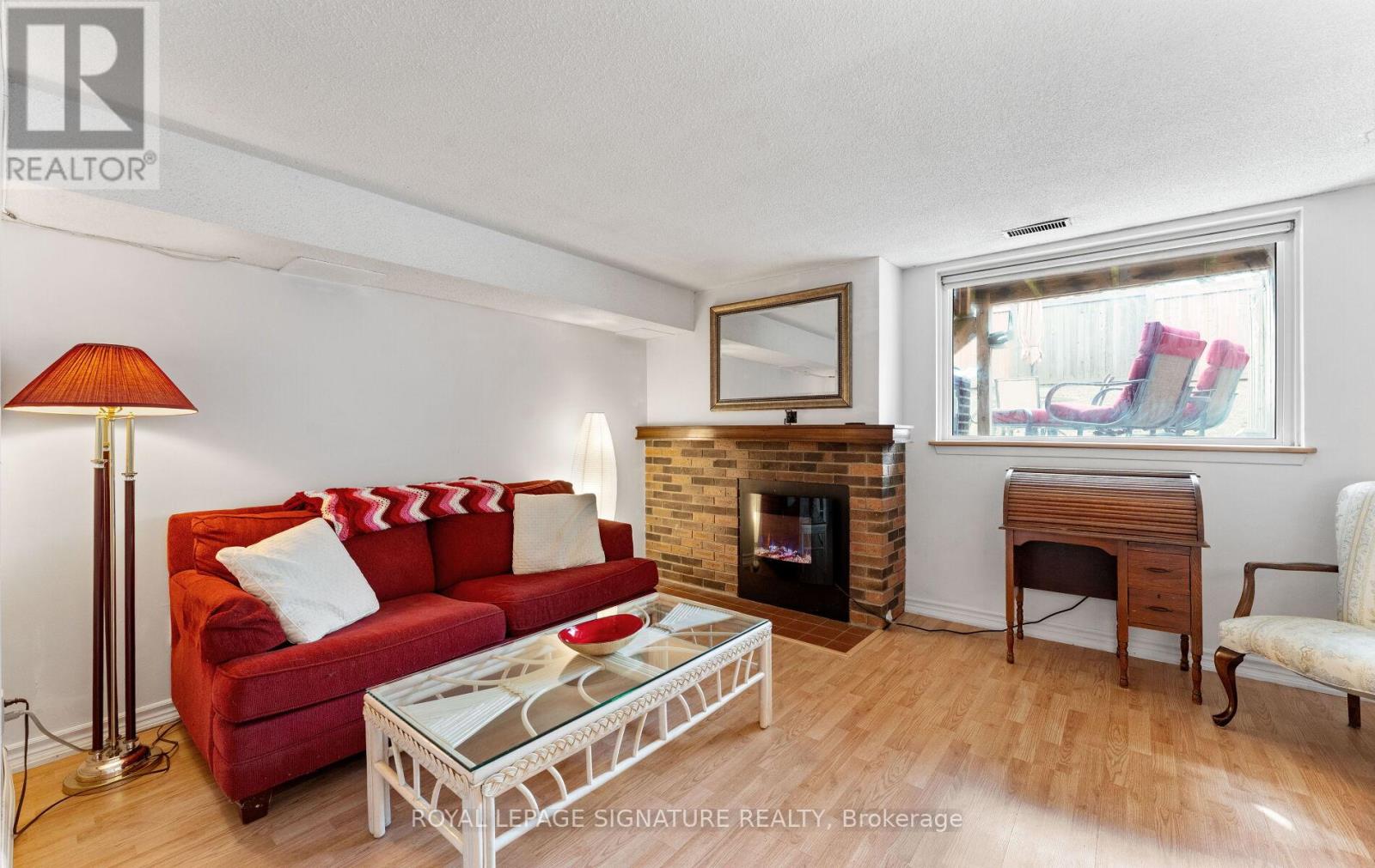 Photo 32 of 74 Dutch Myrtle Way, Toronto ON