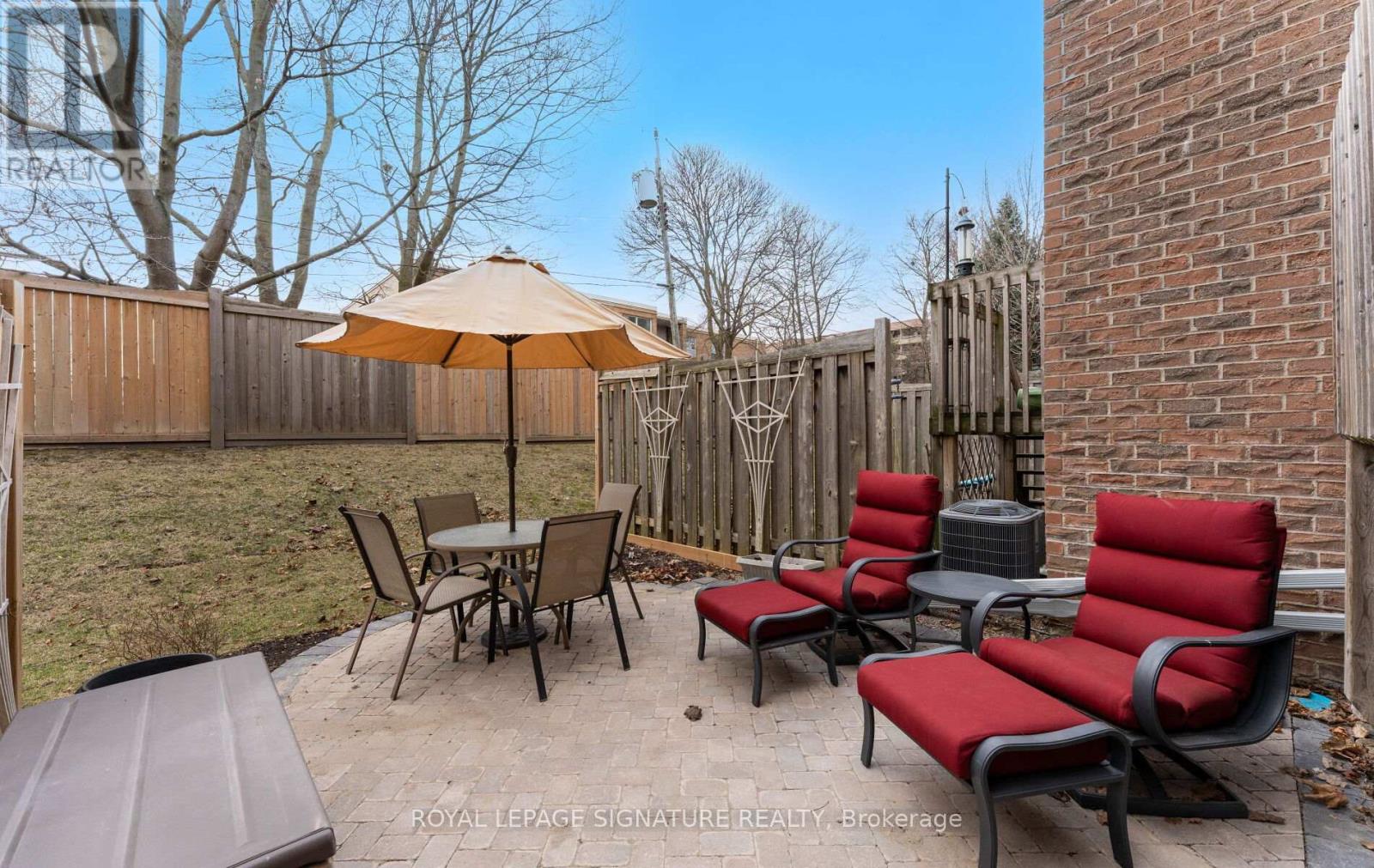 Photo 36 of 74 Dutch Myrtle Way, Toronto ON