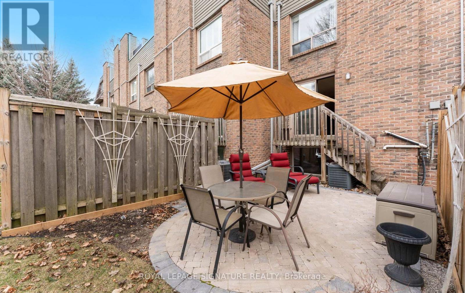 Photo 37 of 74 Dutch Myrtle Way, Toronto ON