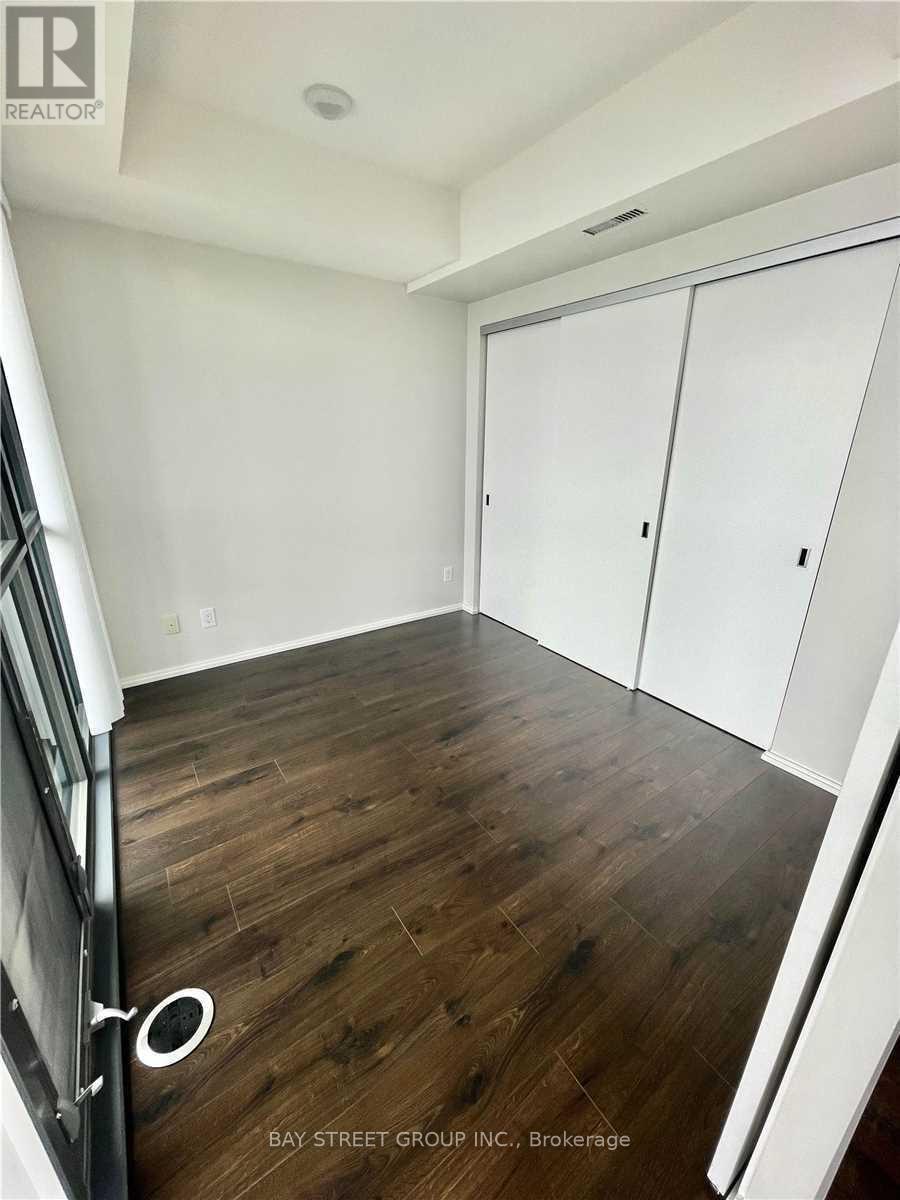 Photo 12 of 4210 101 Charles Street E, Toronto ON